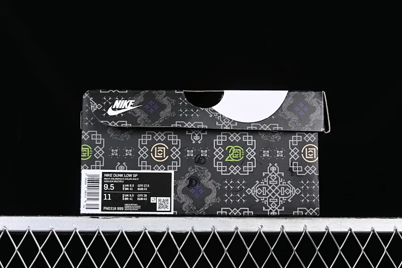 All Categories Nk SB Dunk Series Nk SB Dunk Low Low-top sneakers Clot x Dunk Low "What The" joint model Yuanyang color SB low-top casual sneakers FN0316-999